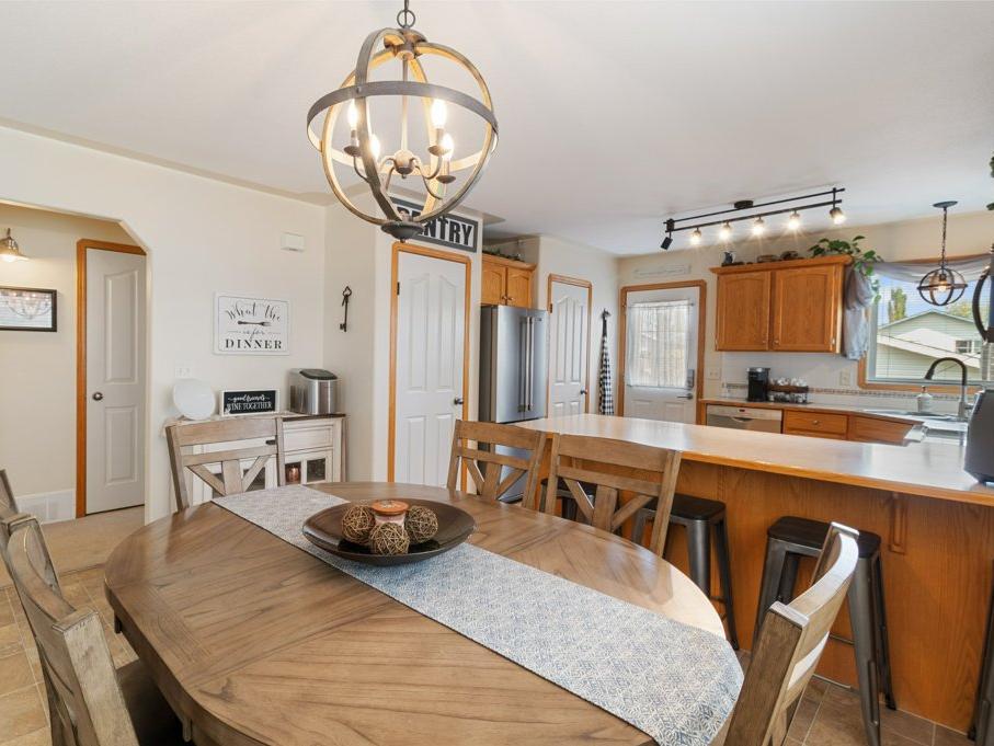 If you are buying or selling a home in Blackfalds, AB, call or text Real estate agent Donna Empringham Royal Lepage 403-872-0105